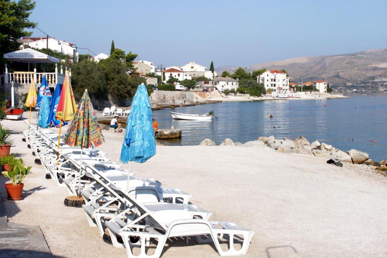 Apartments By The Sea Arbanija, Ciovo - 17332 Trogir Exterior foto