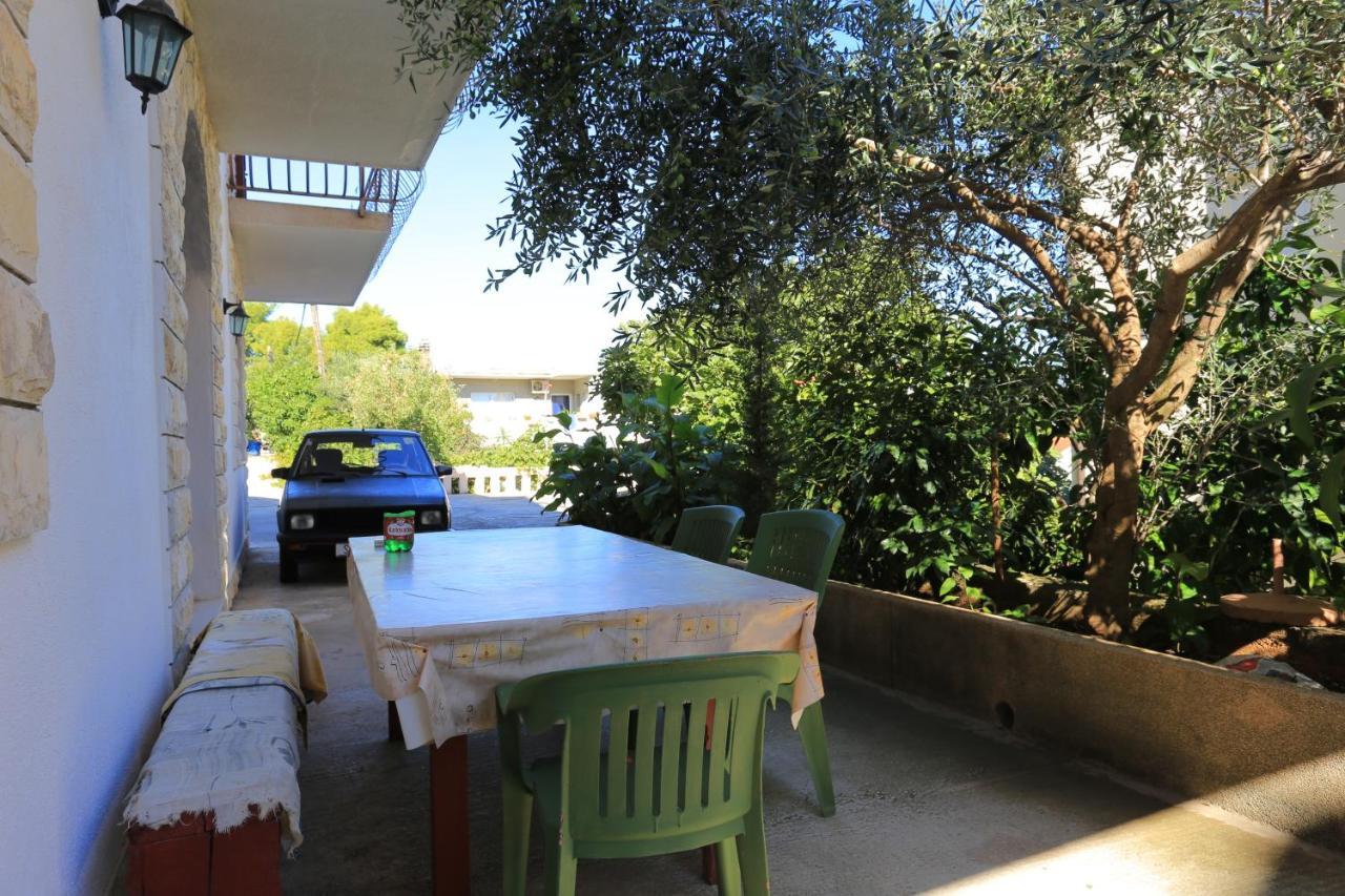 Apartments By The Sea Arbanija, Ciovo - 17332 Trogir Exterior foto